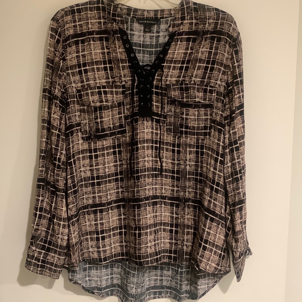 Adorable cute blouse!